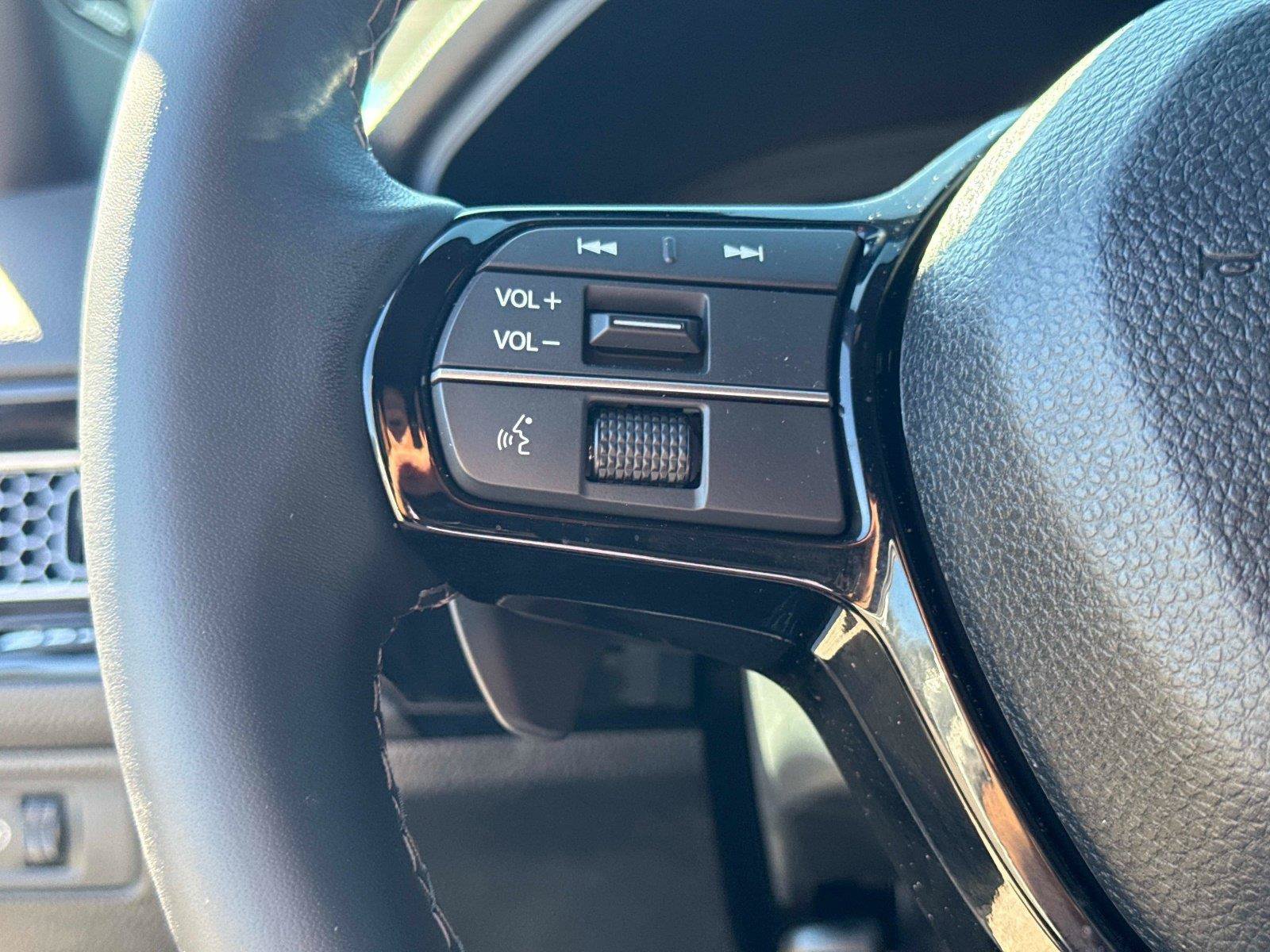 Certified 2025 Honda Civic Sport Touring image 29