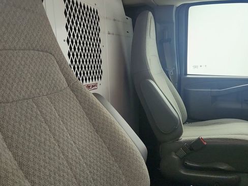 Used 2021 Chevrolet Express 2500 w/ Driver Convenience Package RWD image 22