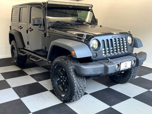 Used 2017 Jeep Wrangler Unlimited Sport image 3