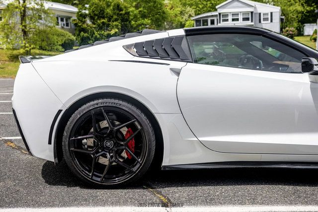 Used 2014 Chevrolet Corvette Stingray Coupe w/ 3LT Preferred Equipment Group RWD image 10