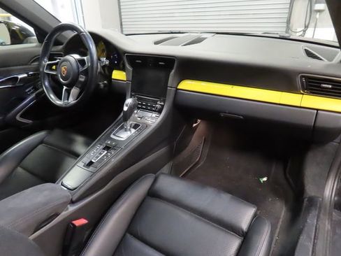 Used 2017 Porsche 911 Carrera image 20