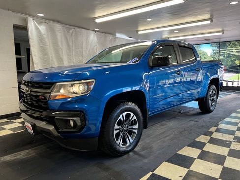 Used 2021 Chevrolet Colorado Z71 AWD/4WD image 4