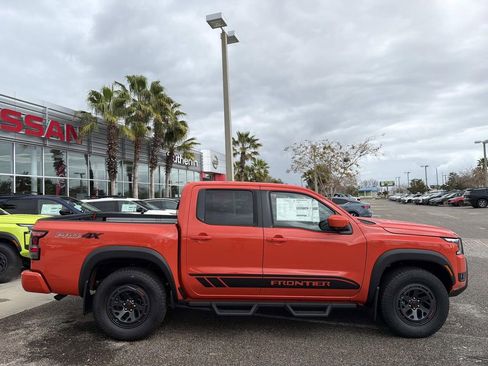 New 2026 Nissan Frontier PRO-4X w/ Pro-4x Convenience Package AWD/4WD image 2
