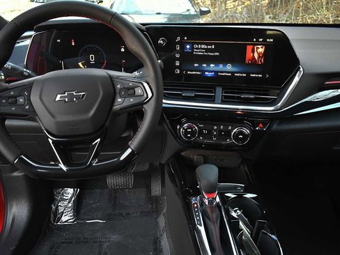 New 2026 Chevrolet Trax RS w/ Driver Confidence Package FWD image 13