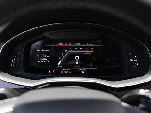 Used 2025 Audi Q7 3.0T Premium Plus w/ Premium Plus Package image 16