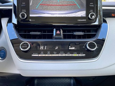 Used 2022 Toyota Corolla LE image 16