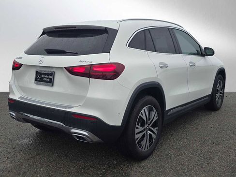 Used 2025 Mercedes-Benz GLA 250 4MATIC image 3