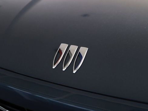 Used 2025 Buick Enclave Preferred image 37