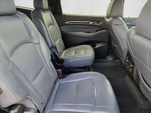 Used 2022 Buick Enclave Premium AWD/4WD image 20