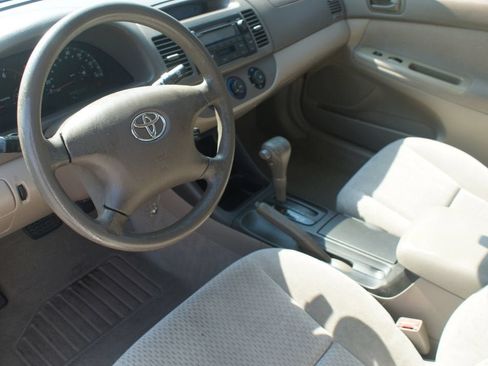 Used 2003 Toyota Camry LE FWD image 9