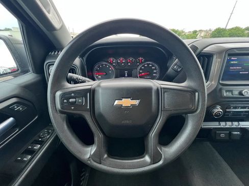 Used 2020 Chevrolet Silverado 1500 Custom w/ Custom Value Package AWD/4WD image 12