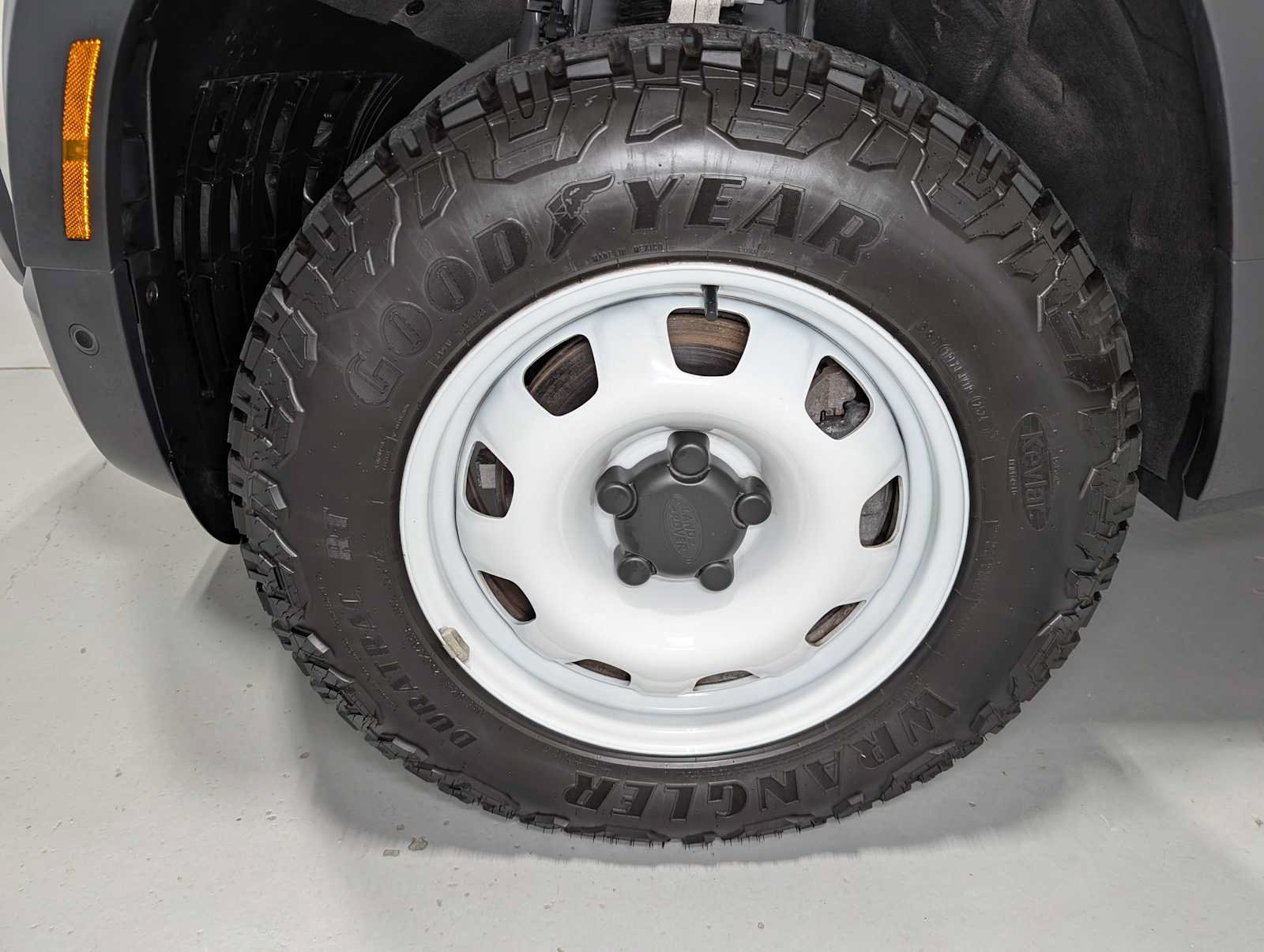 Used 2024 Land Rover Defender 110 S AWD/4WD image 3