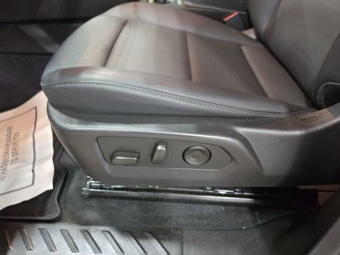 Used 2025 GMC Canyon Elevation w/ Convenience Package AWD/4WD image 22