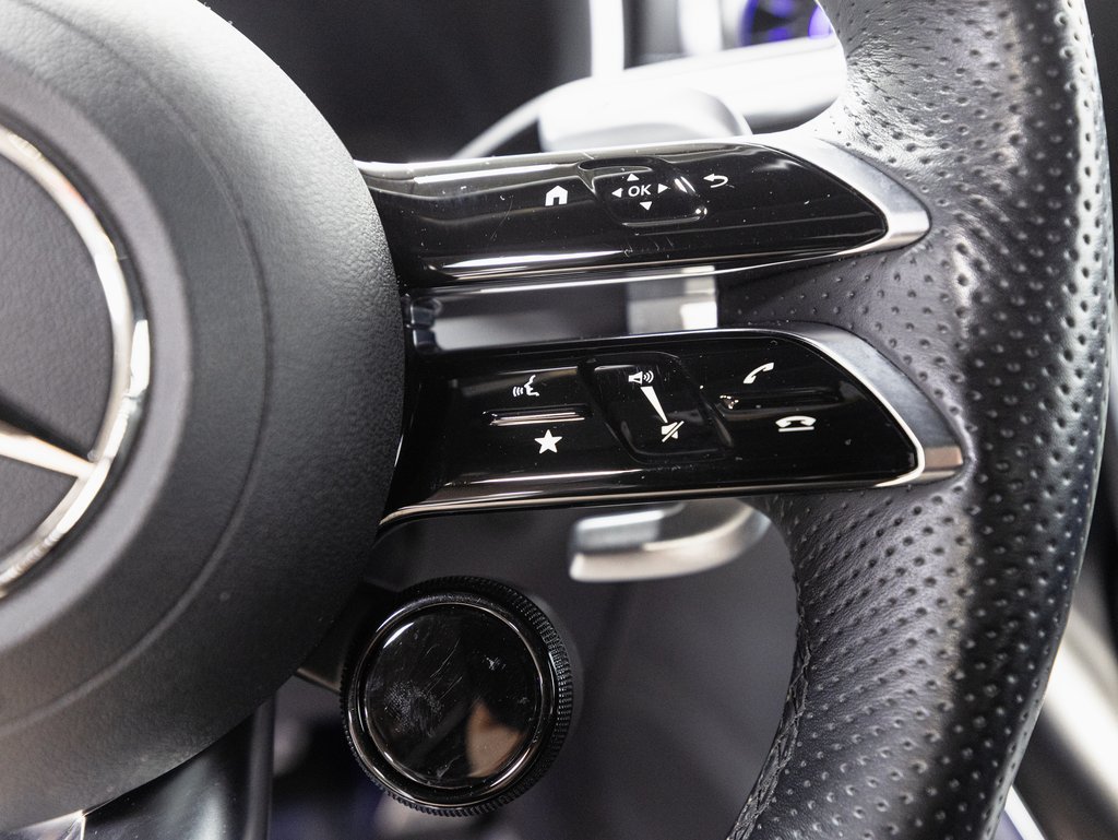 Used 2022 Mercedes-Benz SL 55 AMG 4MATIC w/ Driver Assistance Package image 14