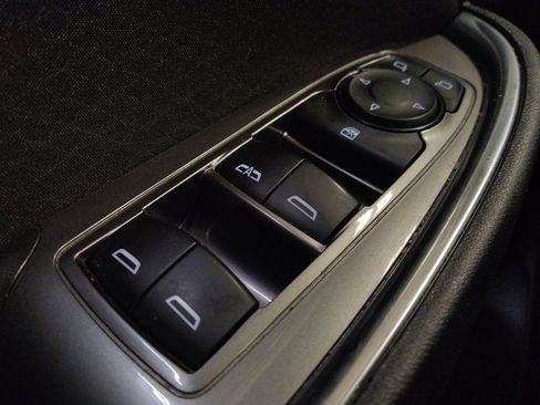 Used 2020 Chevrolet Malibu LT FWD image 27