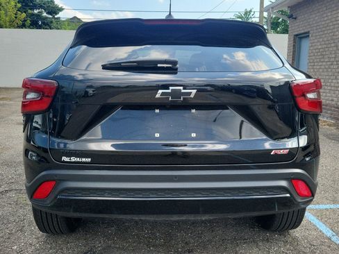 Used 2025 Chevrolet Trax RS w/ Driver Confidence Package FWD image 8