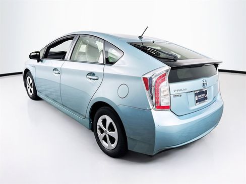 Used 2015 Toyota Prius Four image 5