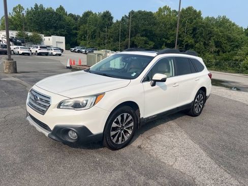 Used 2017 Subaru Outback 2.5i Limited AWD/4WD image 4