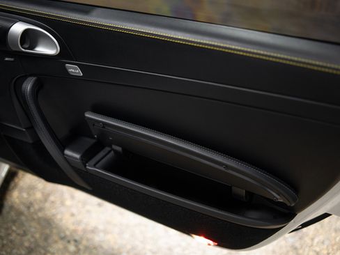 Used 2013 Porsche 911 Turbo S image 70