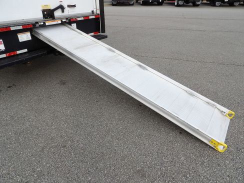 Used 2021 Ford E-350 and Econoline 350 Super Duty image 38