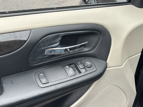 Used 2016 Dodge Grand Caravan SE w/ Quick Order Package 29E SE image 14