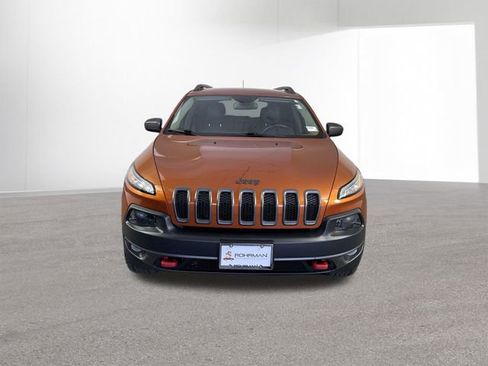 Used 2015 Jeep Cherokee Trailhawk w/ Cold Weather Group AWD/4WD image 23