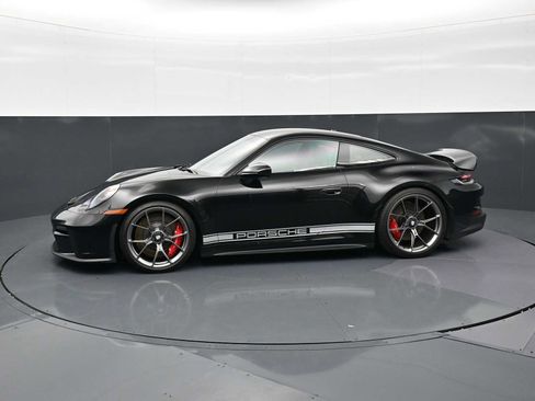 Certified 2022 Porsche 911 GT3 RWD image 2
