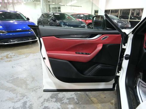 Used 2017 Maserati Levante S image 16