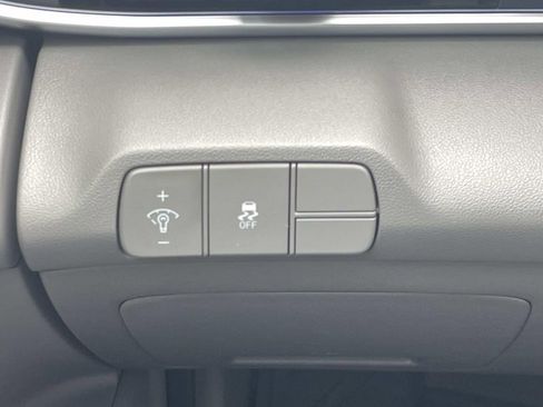 Used 2024 Hyundai Elantra SEL image 27