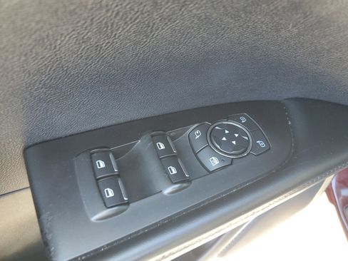 Used 2019 Lincoln Nautilus FWD image 17