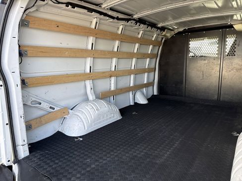 Used 2024 GMC Savana 2500 w/ Driver Convenience Package image 26