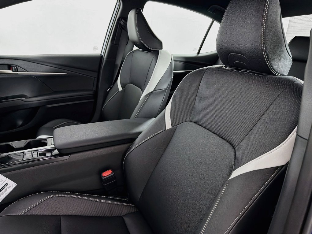 New 2026 Toyota Camry SE w/ Multimedia Upgrade Package FWD image 31