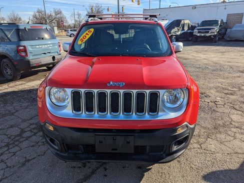 Used 2015 Jeep Renegade Limited w/ Premium Navigation Group image 2