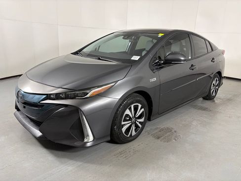 Used 2018 Toyota Prius Prime Premium w/ Carpet Mat Package FWD image 4