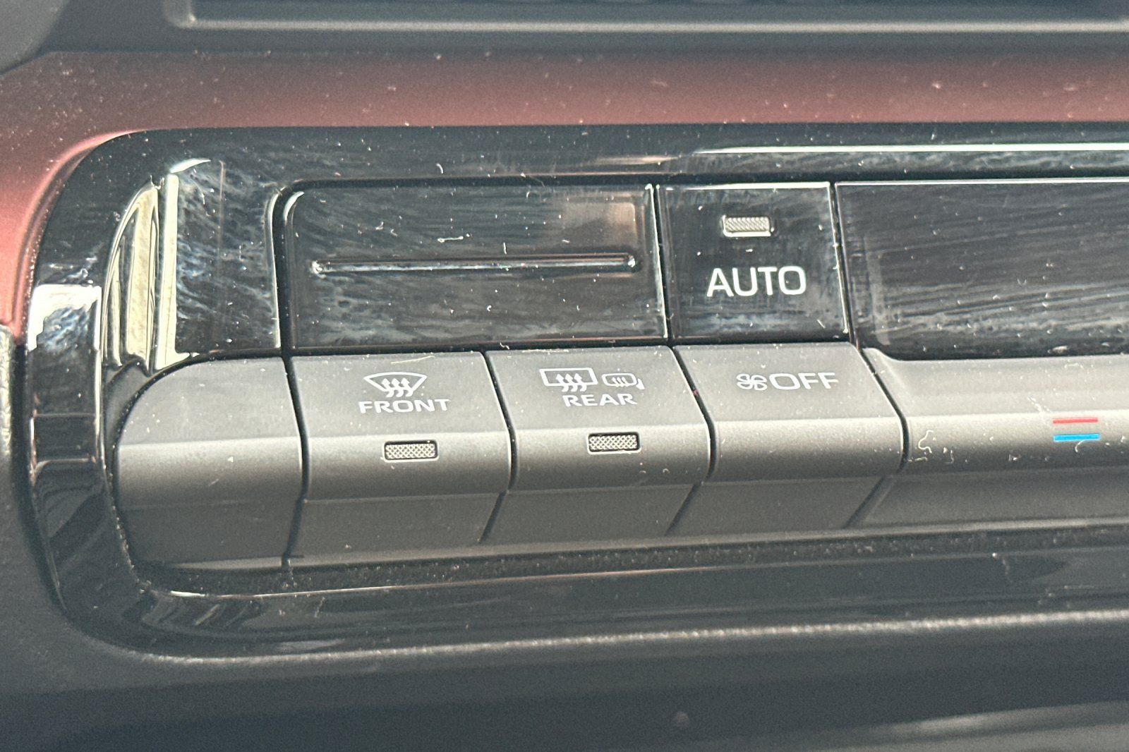 Certified 2026 Toyota Prius Plug-In Hybrid FWD image 30