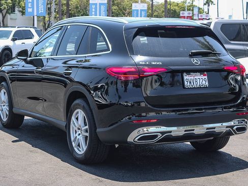 Used 2025 Mercedes-Benz GLC 300 image 7