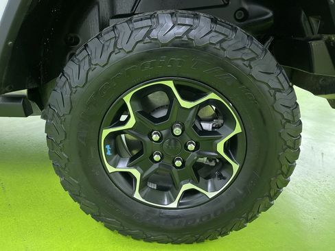 Used 2023 Jeep Wrangler Unlimited Rubicon 4xe w/ Cold Weather Group image 16