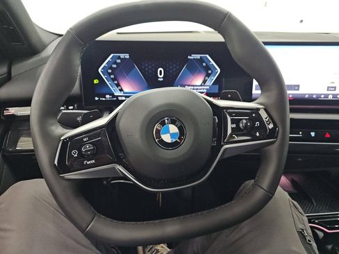 Used 2026 BMW 530i RWD image 10