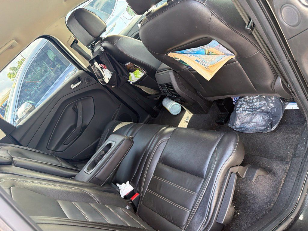 Used 2017 Ford Escape Titanium FWD image 4
