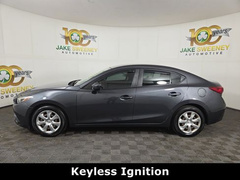 Used 2016 MAZDA MAZDA3 i Sport image 4