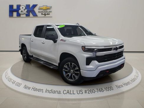Used 2025 Chevrolet Silverado 1500 RST AWD/4WD image 1