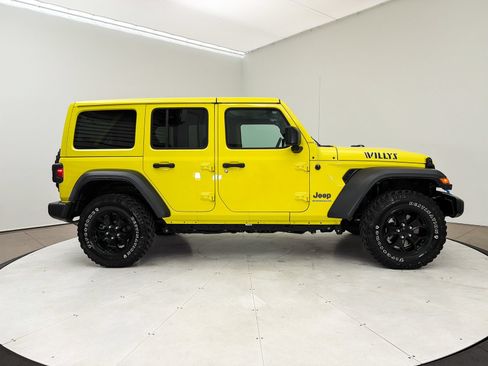 Used 2023 Jeep Wrangler Unlimited w/ Cold Weather Group AWD/4WD image 29