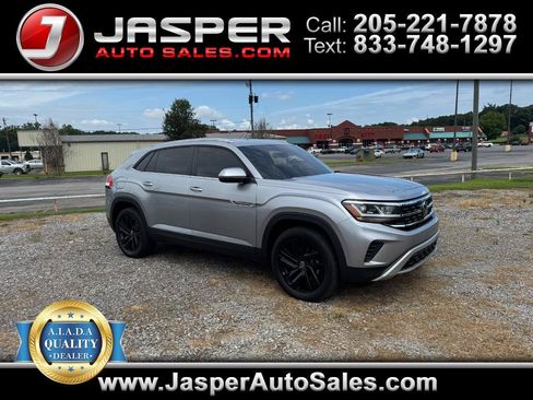 Used 2023 Volkswagen Atlas Cross Sport SE FWD image 1