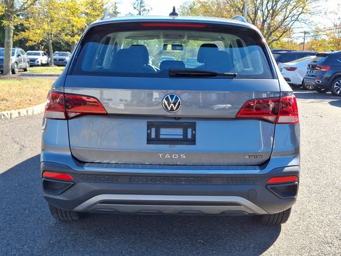 Certified 2022 Volkswagen Taos S image 5