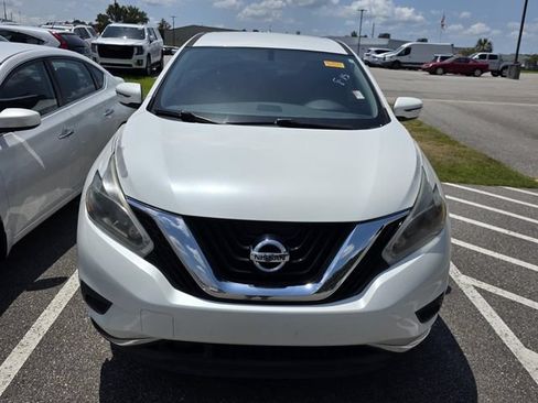 Used 2018 Nissan Murano S w/ Cargo Package FWD image 2