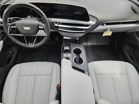 New 2026 Cadillac Lyriq Luxury w/ LPO, Floor Liner Package RWD image 19