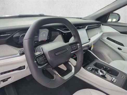 New 2026 Jeep Cherokee Limited AWD/4WD image 17