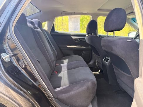 Used 2013 Nissan Altima 3.5 SV w/ Navigation Pkg FWD image 13