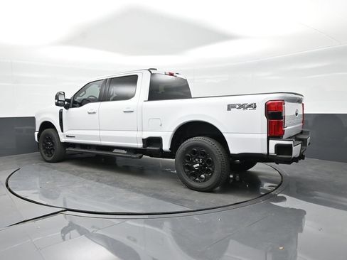 New 2026 Ford F250 Lariat w/ Black Appearance Package image 4