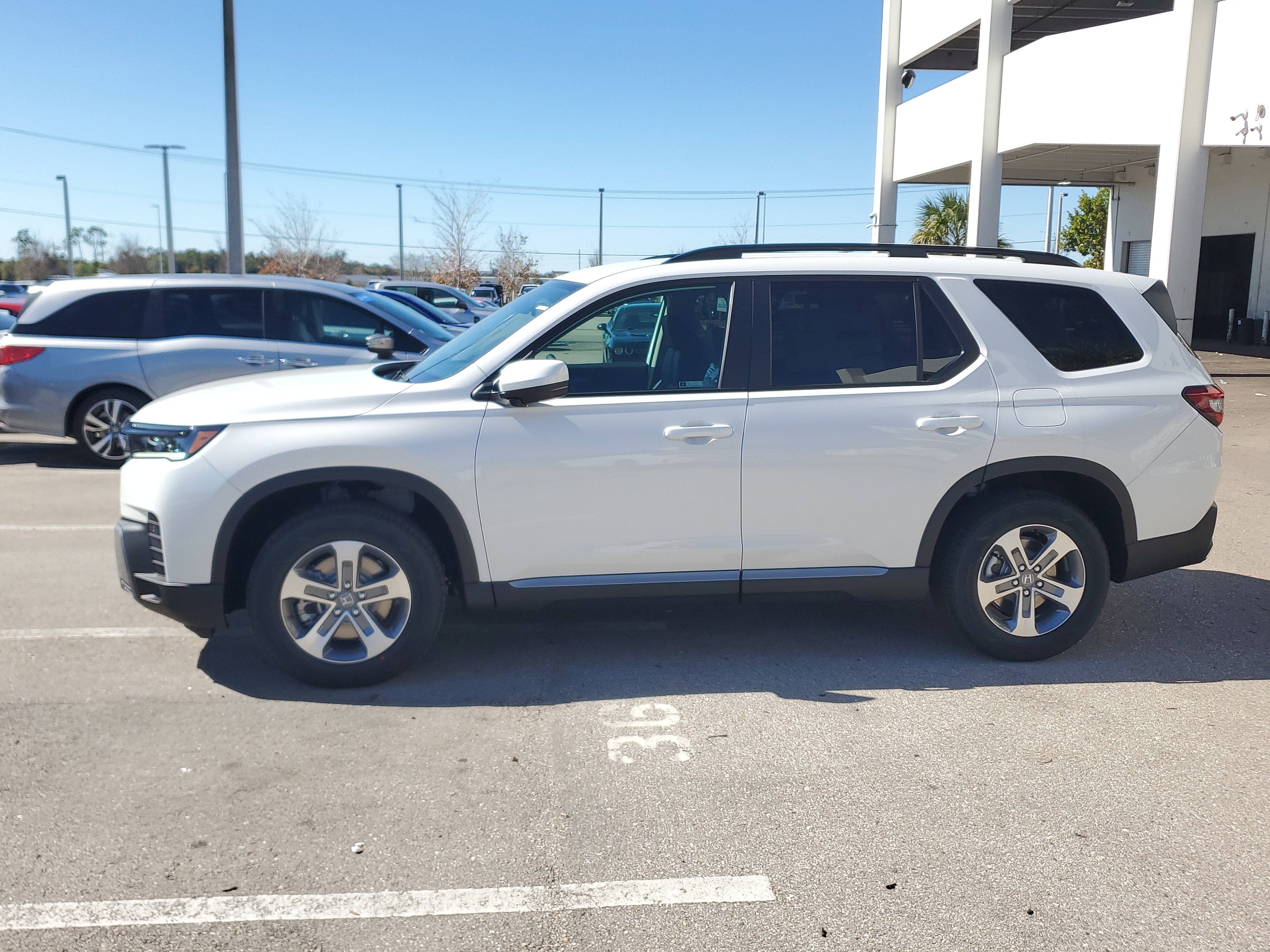 New 2026 Honda Pilot EX-L image 3